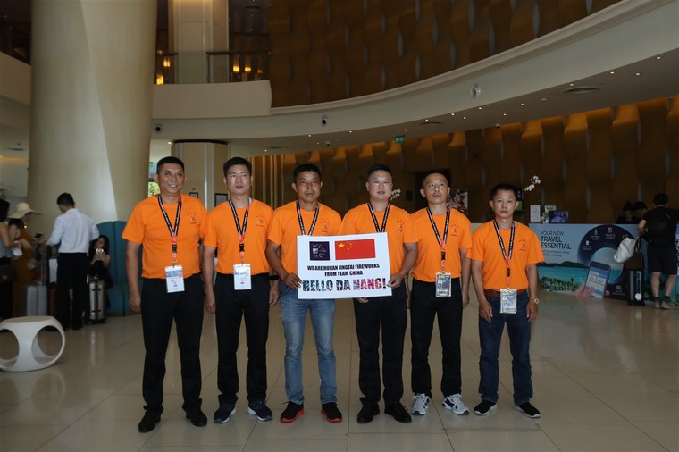 Đội pháo hoa Anh, Trung Quốc đã có mặt ở Đà Nẵng chuẩn bị cho DIFF 2019 ảnh 1