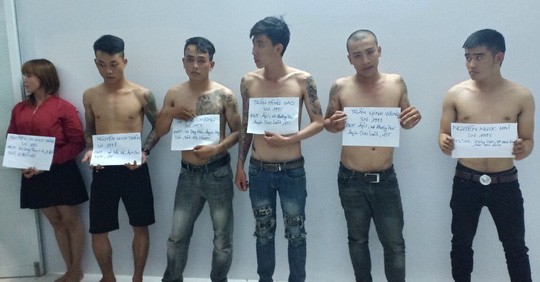 Khởi tố nhóm thanh niên nhục mạ, tấn công Cảnh sát giao thông ảnh 1