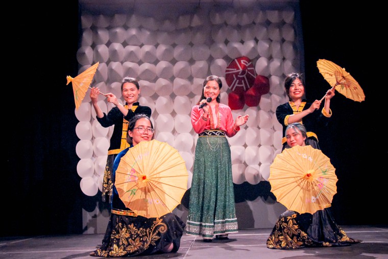 LIGHT UP - Dự án nghệ thuật nhân văn quảng bá văn hoá Việt Nam tại 3 thành phố ở Pháp ảnh 6