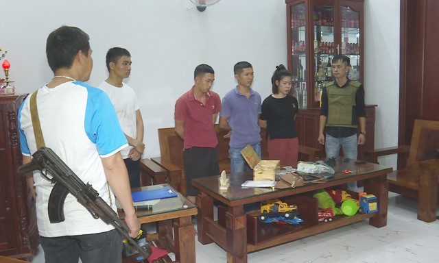 Tạm giữ 19 đối tượng trong đường dây ghi số đề 'khủng' ảnh 1