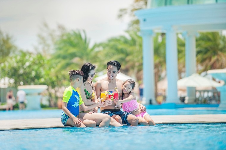  ‘Đột nhập’ lớp học 5 sao trang bị kỹ năng sinh tồn của các ‘kình ngư nhí’ tại Vinpearl ảnh 9