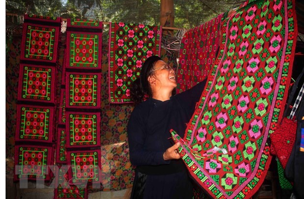 Festival tôn vinh văn hóa tơ lụa, thổ cẩm Việt Nam tại Hội An ảnh 1