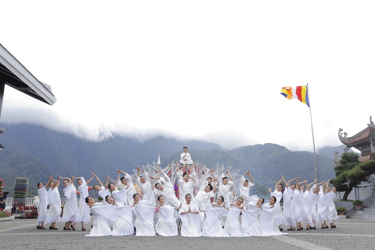 10/8 này, nhớ về Fansipan để lập kỷ lục với màn nhảy sạp ‘khủng’ nhất Việt Nam ảnh 4