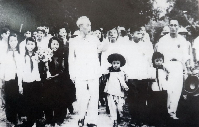 Trưng bày bản chụp Di chúc của Chủ tịch Hồ Chí Minh tại Hà Nội ảnh 1