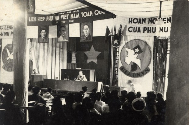 Trưng bày bản chụp Di chúc của Chủ tịch Hồ Chí Minh tại Hà Nội ảnh 2