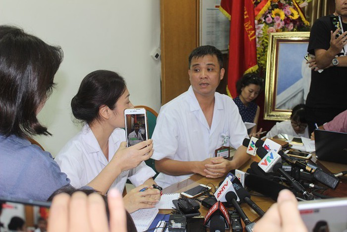 BS Bệnh viện Bạch Mai: Hít phải thuỷ ngân thường sau vài giờ có triệu chứng ngay ảnh 1