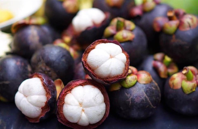 Kết hợp với loại trái cây nào khi ăn sầu riêng để không bị nóng?