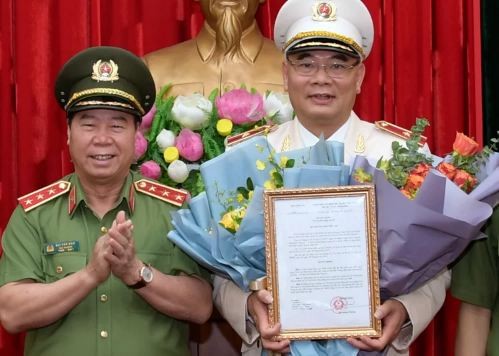 Giám đốc Công an Bắc Giang làm Chánh văn phòng Bộ Công an ảnh 1