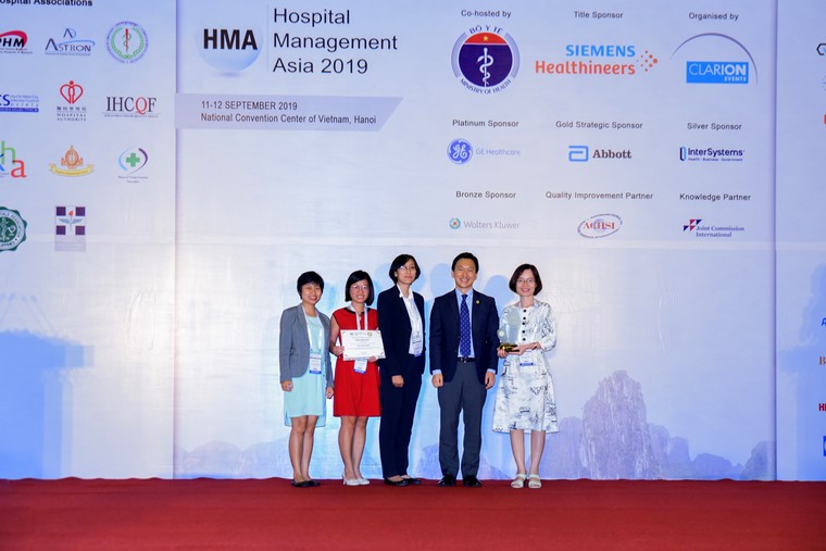 Vinmec được vinh danh là ‘Bệnh viện tiến bộ nhất’ và ‘An toàn cho người bệnh’ ảnh 2