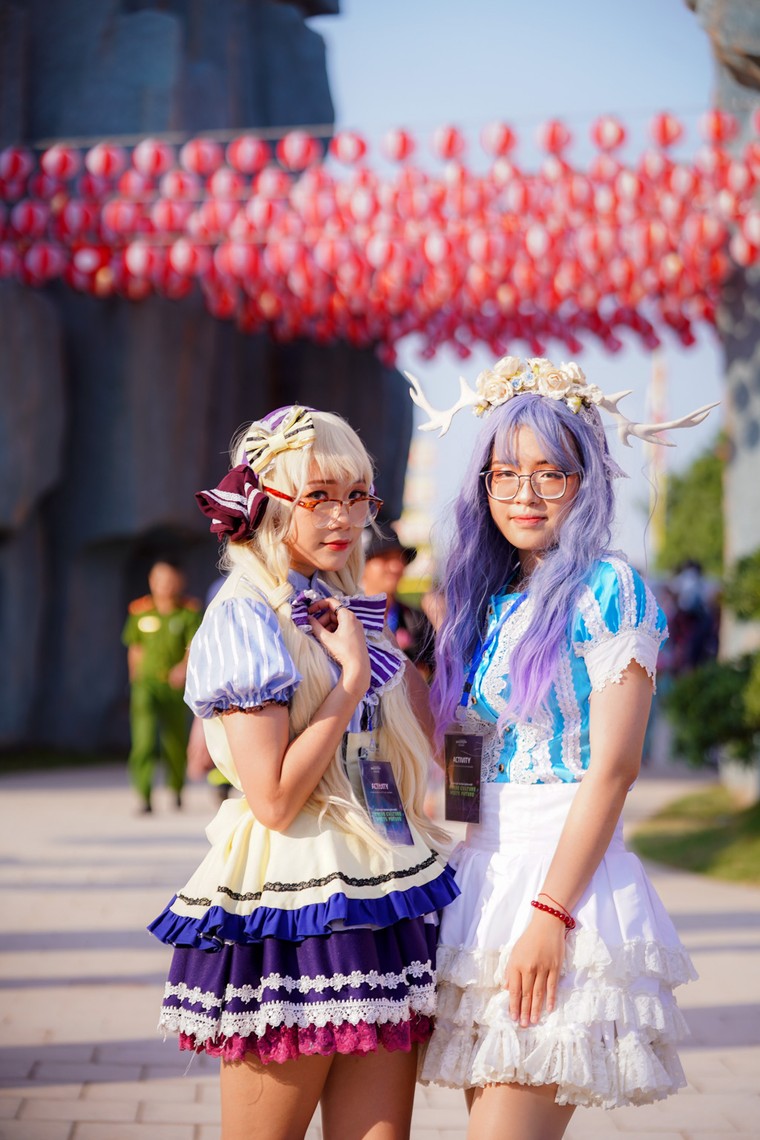 Cộng đồng cosplay 'phát cuồng' với điểm sống ảo mới ở Hà Nội ảnh 4