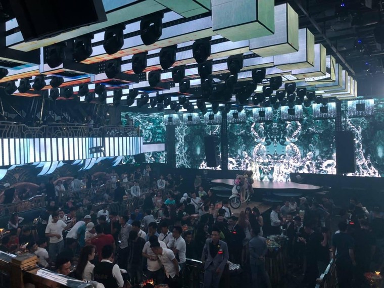 Hàng trăm đối tượng dương tính với ma túy trong quán bar ảnh 1