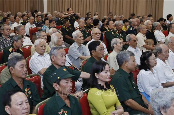 Thủ tướng dự gặp mặt Kỷ niệm 70 năm thành lập Trường Thiếu sinh quân Việt Nam ảnh 7