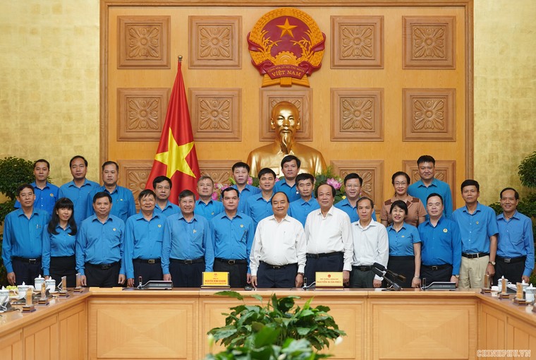 Thủ tướng: Phải lo những vấn đề thiết thực, cụ thể với người lao động ảnh 2
