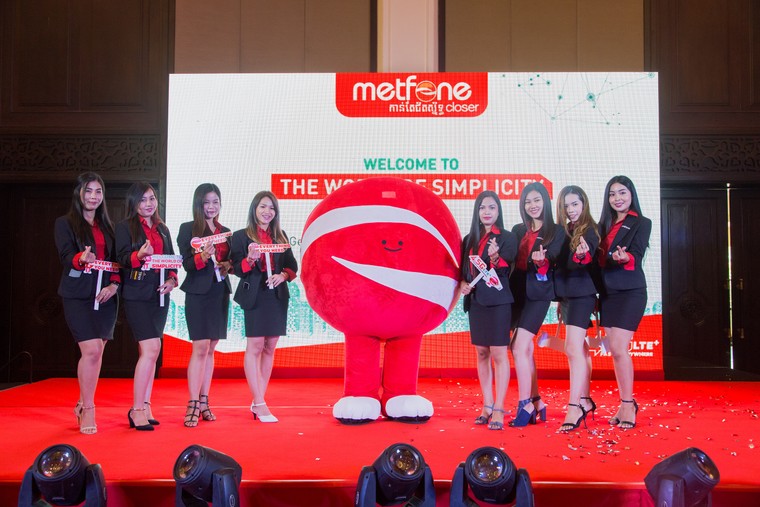 Tái định vị thương hiệu, Viettel Cambodia nhận giải thưởng 'Chiến dịch Marketing của năm' ảnh 1