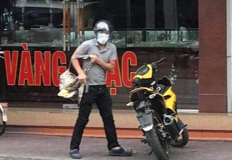 Công an cảnh báo đặc biệt về kẻ cướp tiệm vàng ở Quảng Ninh ảnh 1