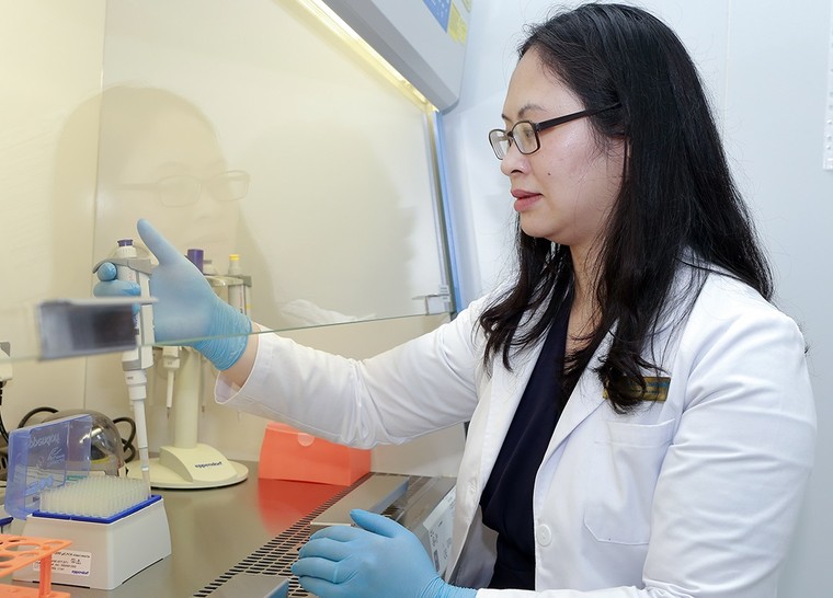 Nữ tiến sĩ và quyết tâm giành lại âm thanh cho trẻ ảnh 1