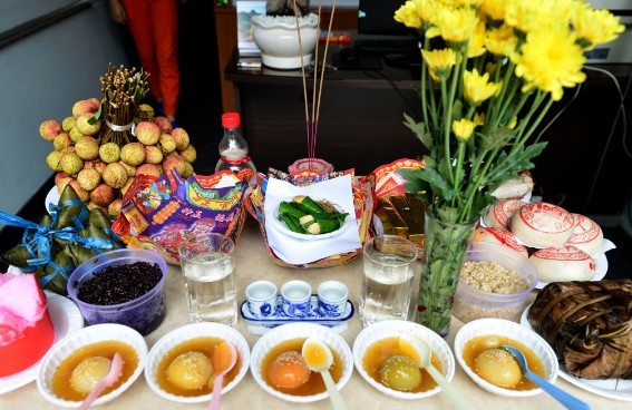 Không chỉ mang ý nghĩa là ngày Tết diệt sâu bọ, người Việt còn xem đây là dịp để bày tỏ lòng biết ơn đến tổ tiên, những người đã khuất?