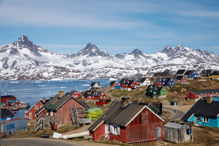 Greenland có diện tích bao nhiêu?