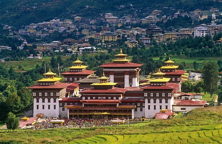 Thimphu nằm ở độ cao bao nhiêu so với mực nước biển?