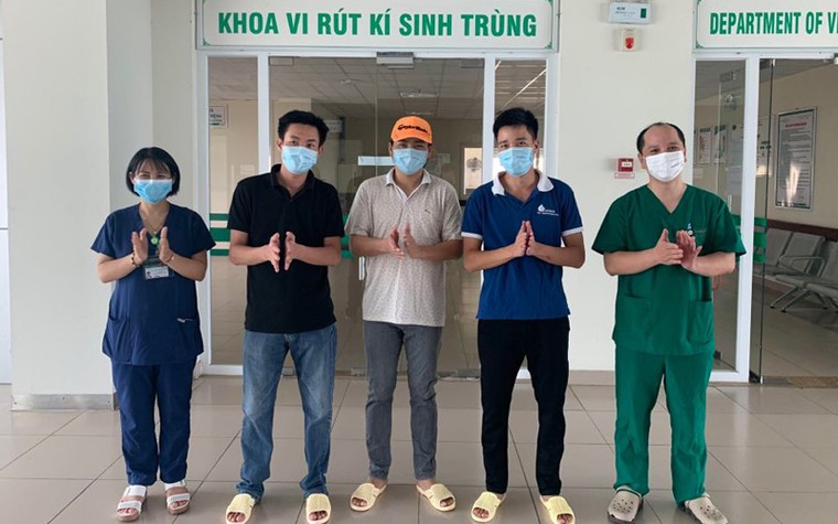 Thêm 3 bệnh nhân COVID-19 được công bố khỏi bệnh ảnh 1