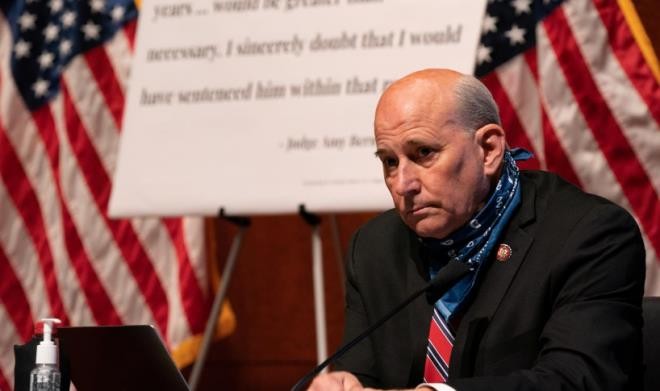 Nghị sỹ mắc COVID-19, Bộ trưởng Tư pháp Mỹ phải cách ly ảnh 1