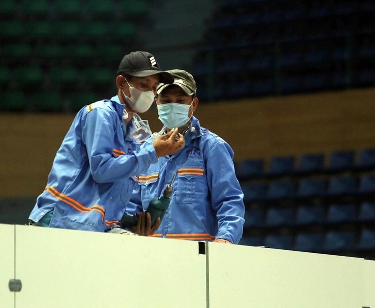 Đà Nẵng gấp rút lắp đặt bệnh viện dã chiến Cung thể thao Tiên Sơn ảnh 2