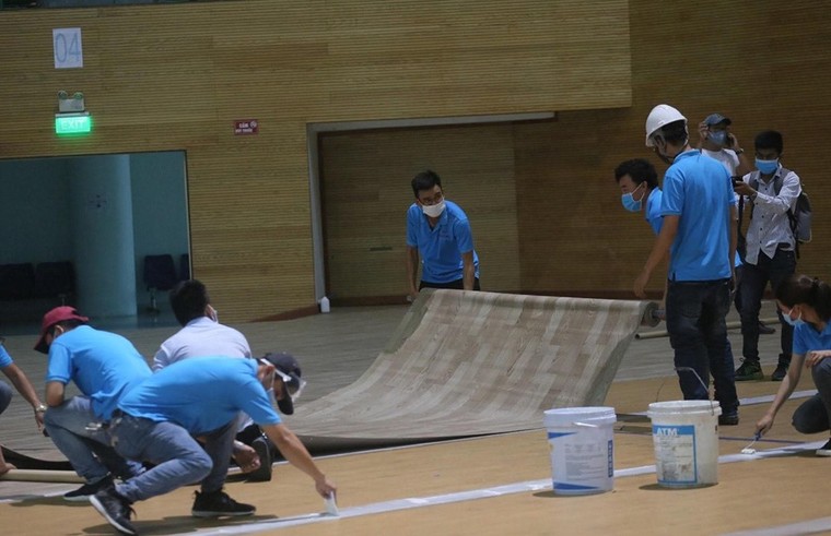 Đà Nẵng gấp rút lắp đặt bệnh viện dã chiến Cung thể thao Tiên Sơn ảnh 5