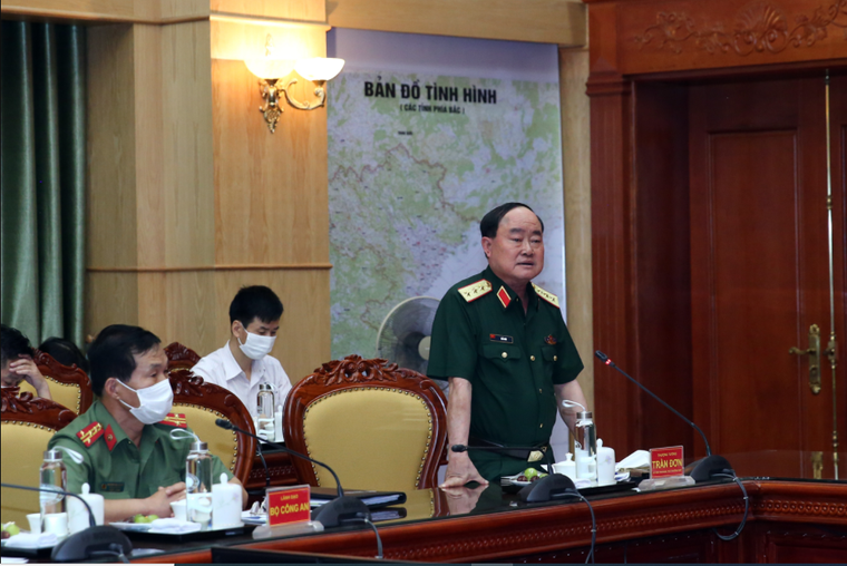 Kiên trì bám chốt, 'chung sống an toàn với dịch' ảnh 1