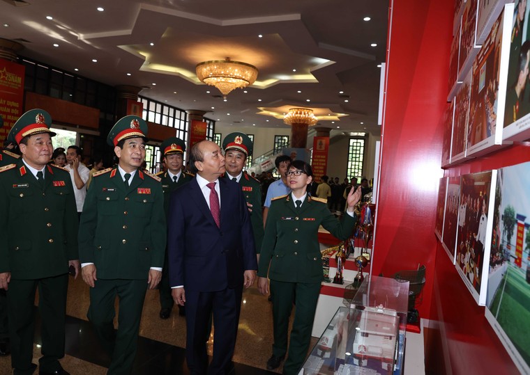Thủ tướng: Đưa nền khoa học và nghệ thuật quân sự Việt Nam lên tầm cao mới ảnh 4