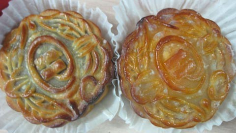 Bánh Trung thu bị mốc có dấu hiệu gì?