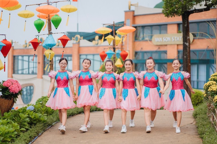 Du khách nô nức đổ về Núi Bà Tây Ninh mùa trăng 2020 và đây là lý do ảnh 2