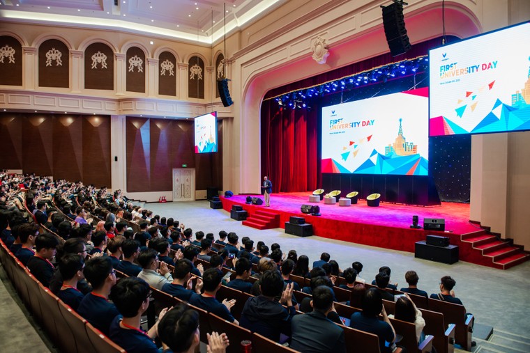 Choáng với điểm chứng chỉ ‘hàng hiếm’ thế giới của tân sinh viên VinUni ảnh 2