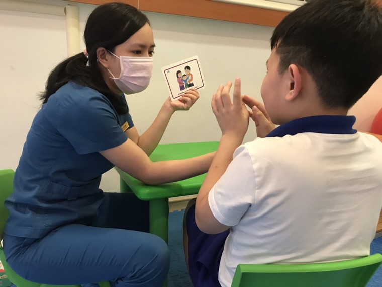 Tạp chí khoa học danh tiếng hàng đầu thế giới công bố nghiên cứu điều trị tự kỷ của Vinmec ảnh 2