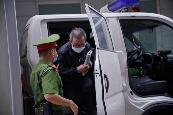 Triệu tập hơn 100 người tới phiên xử đại án thất thoát gần 1.700 tỷ tại BIDV ảnh 1