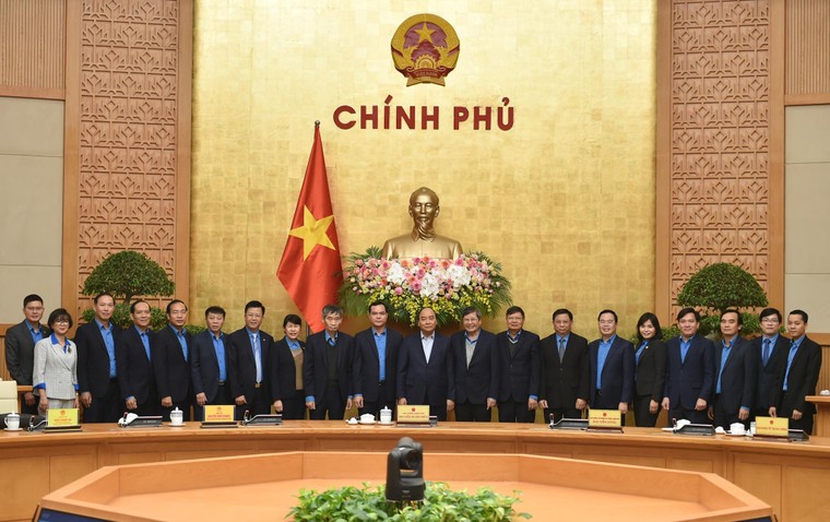 Thủ tướng: Giai cấp công nhân quyết định sự tồn tại và phát triển của xã hội hiện đại ảnh 1