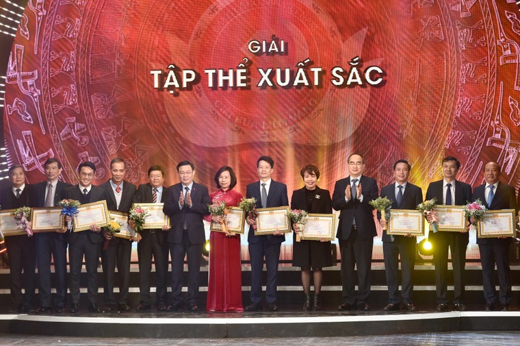 Viết về xây dựng Đảng phải có cách tiếp cận đúng đắn, khách quan ảnh 4