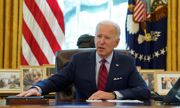 Biden nhận được tỷ lệ tín nhiệm cao hơn Trump khi bắt đầu nhiệm kỳ tổng thống ảnh 1