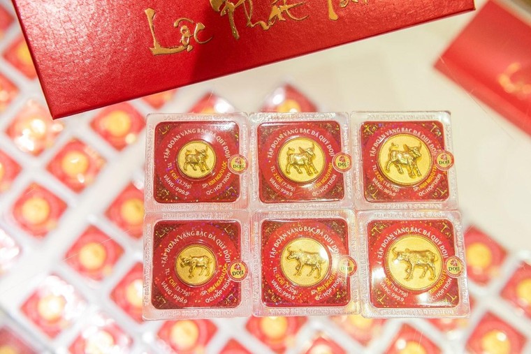 Vía Thần Tài, bạn đã chọn Trâu vàng để cả năm may mắn? ảnh 1