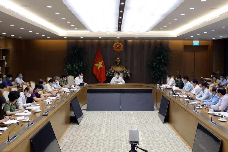 Cách ly triệt để, triển khai cao điểm rà soát tất cả người nhập cảnh ảnh 2