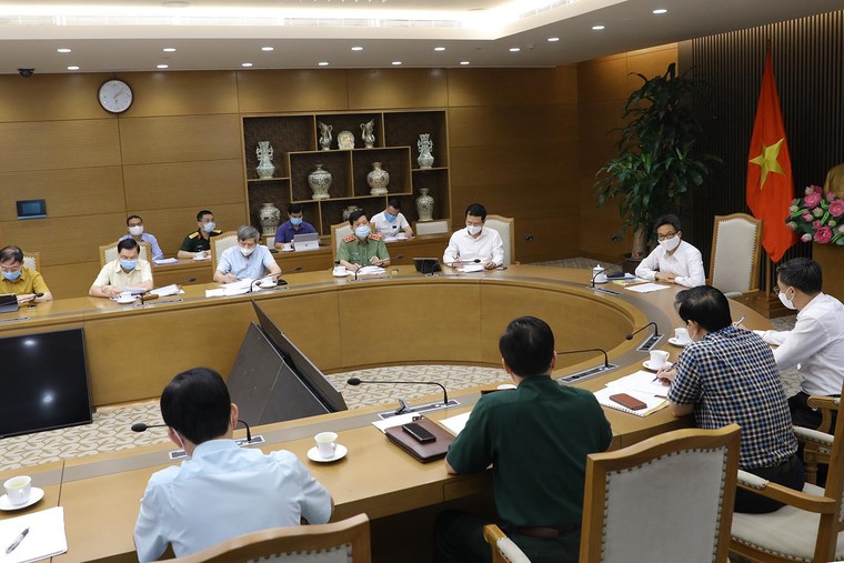 Cách ly triệt để, triển khai cao điểm rà soát tất cả người nhập cảnh ảnh 3