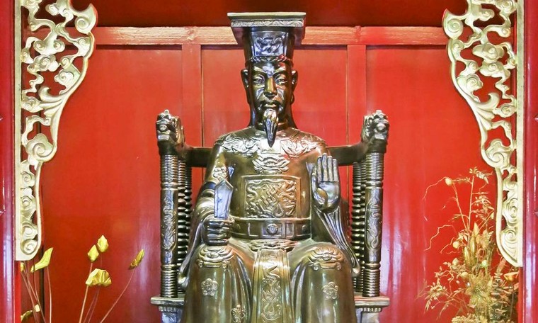 Vua Lý Nhân Tông tên thật là gì?