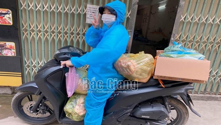 Bắc Giang: Bị cách ly, nữ công nhân vẫn làm thiện nguyện ảnh 2
