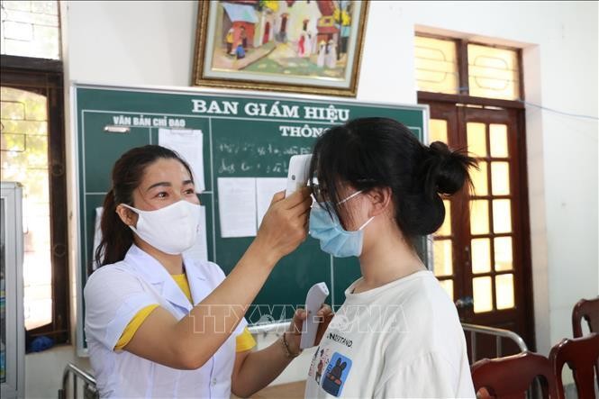 Nhiều tỉnh, thành phố lùi kỳ thi tuyển sinh vào lớp 10 ảnh 1