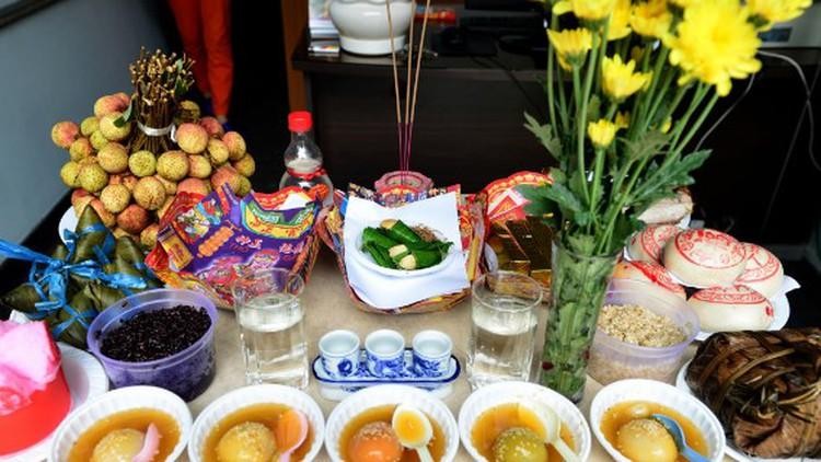 Tết Đoan ngọ nên cúng vào khoảng thời gian nào?