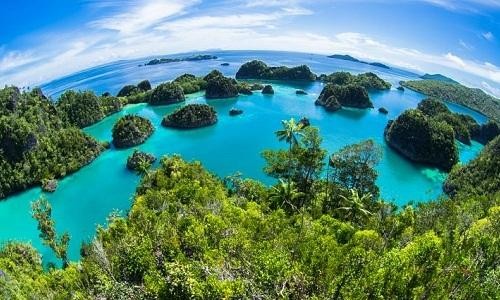 Indonesia được mệnh danh là…?