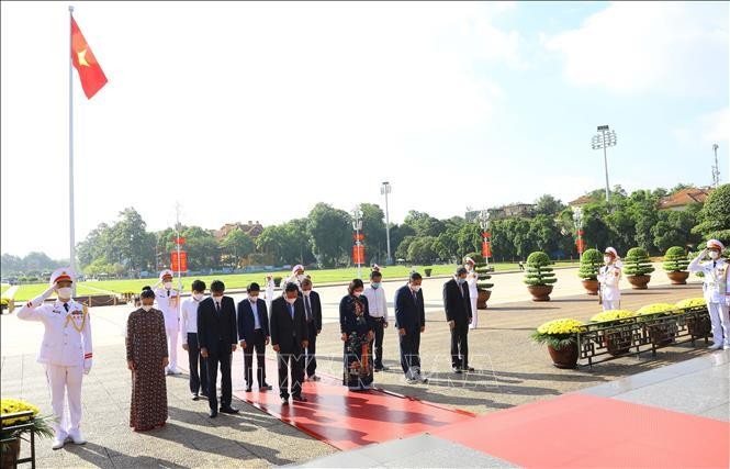 Lãnh đạo Đảng, Nhà nước vào Lăng viếng Bác nhân 74 năm Ngày Thương binh, Liệt sỹ ảnh 4