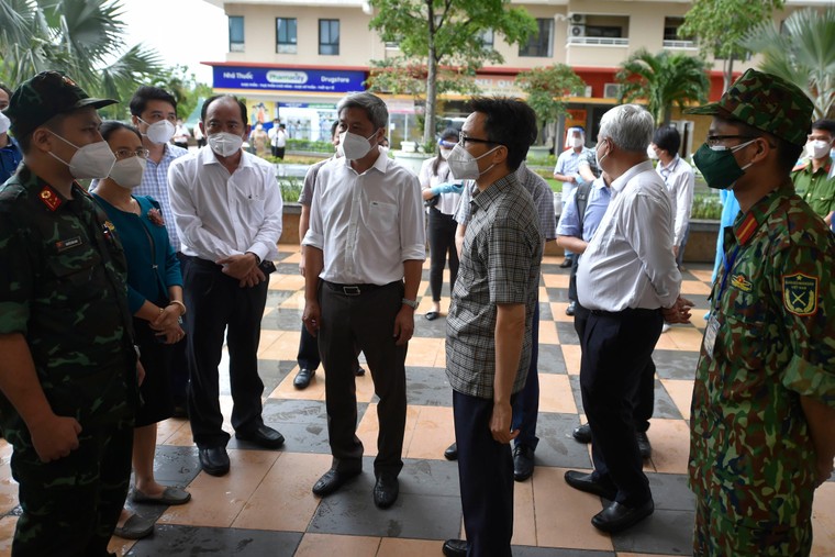 Phải tiêm vaccine 100% đối tượng theo quy định của Bộ Y tế ảnh 2