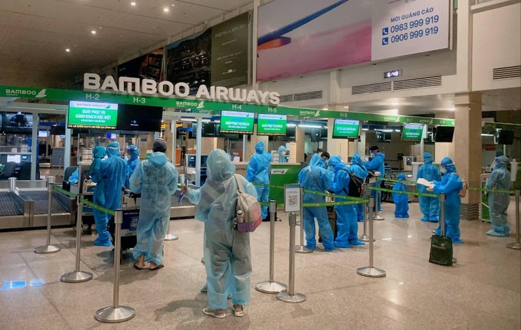 Bamboo Airways phối hợp tổ chức các chuyến bay đặc biệt đưa người dân các tỉnh phía Nam về quê ảnh 1