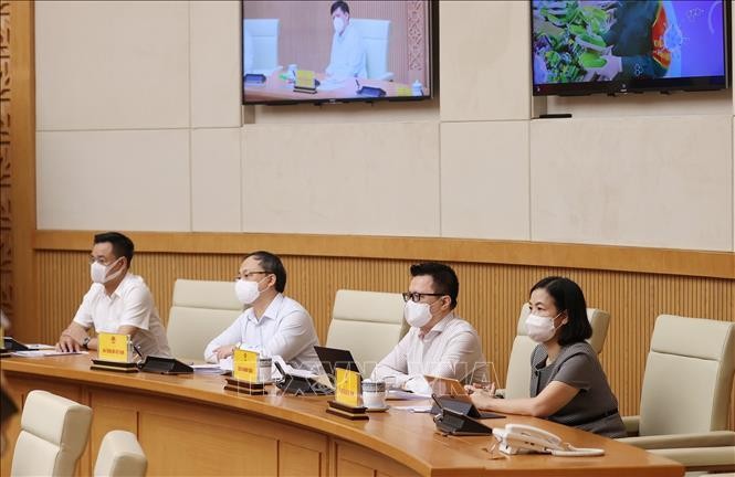 Thủ tướng chủ trì làm việc giữa Ban Chỉ đạo Quốc gia phòng, chống dịch COVID-19 với các địa phương ảnh 5