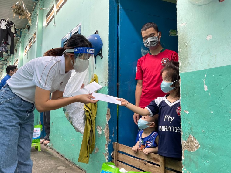 Hơn 100 ngày trao yêu thương giữa mùa giãn cách ảnh 1